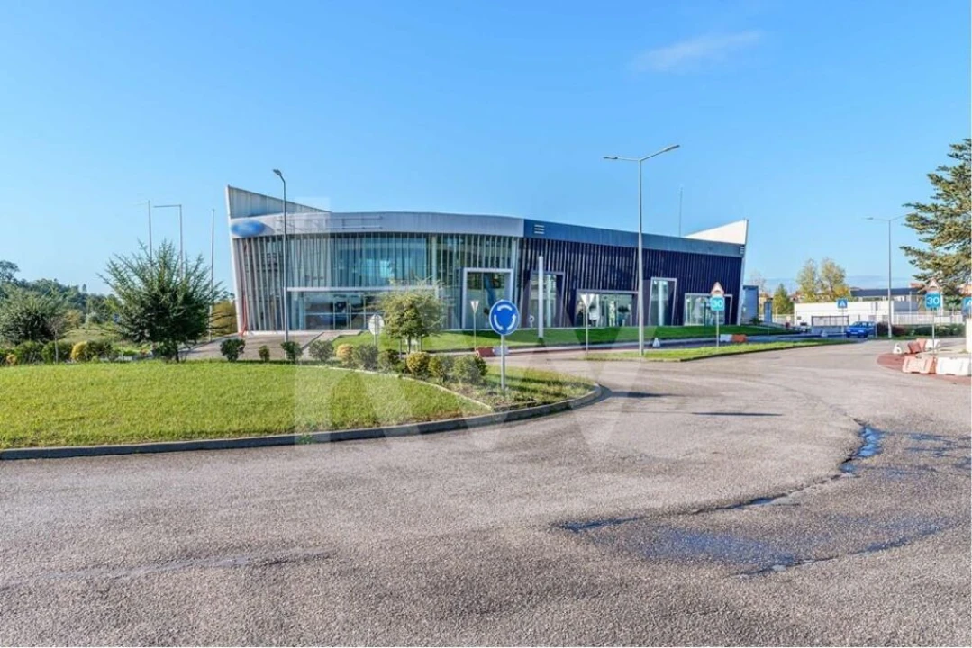 Loja para Venda em São Pedro de Tomar Foto 3