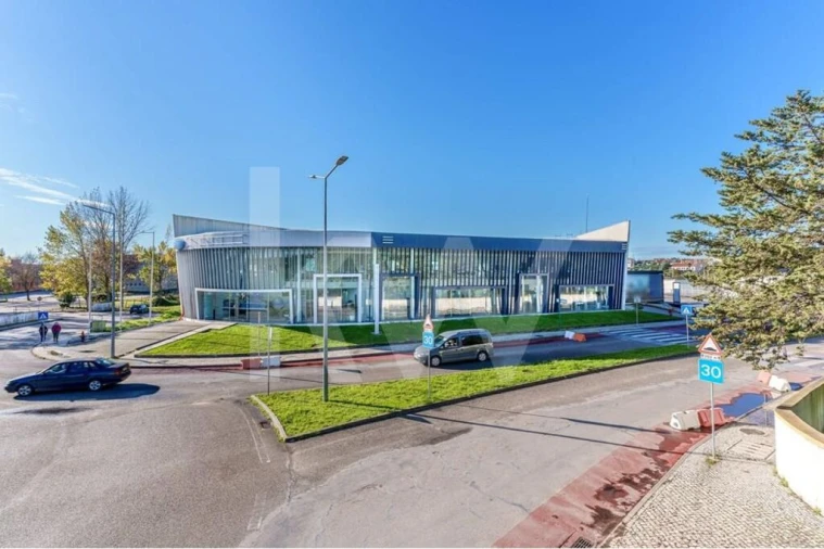 Loja para Venda em São Pedro de Tomar