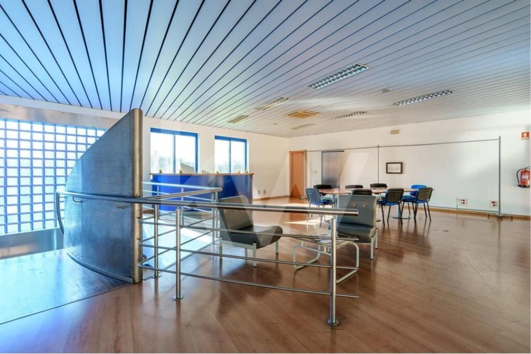 Loja para Venda em São Pedro de Tomar Foto 8