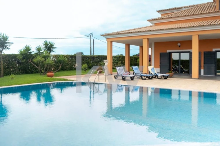 Moradia T8 para Venda em São Francisco Foto 1