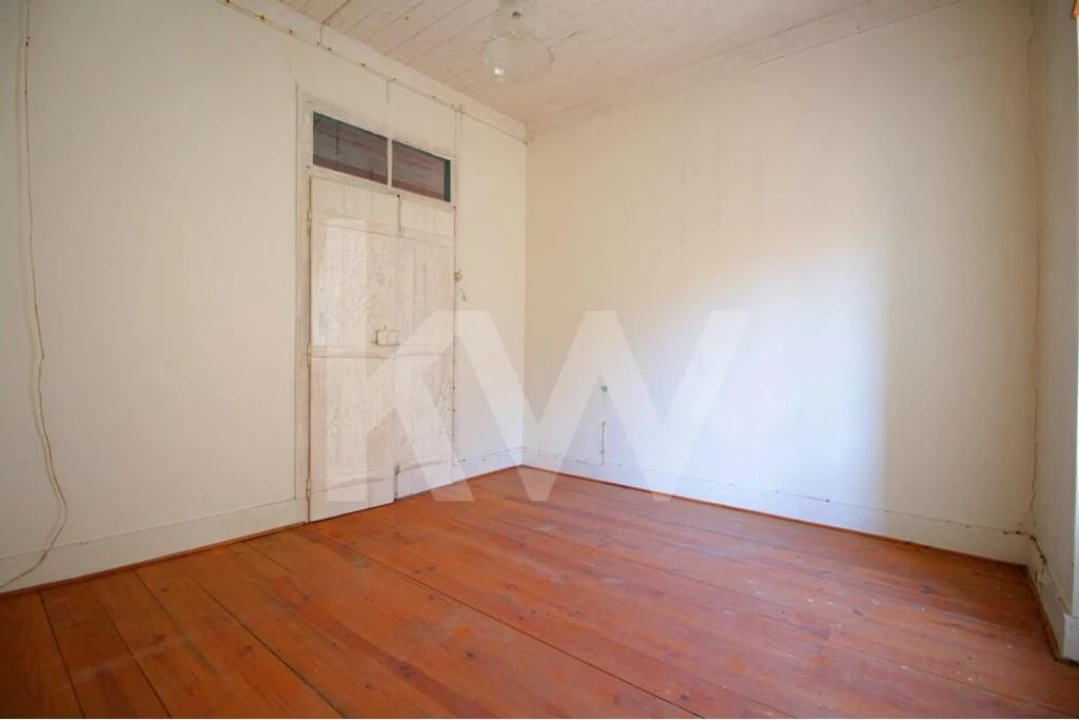 Moradia T4 para Venda em Semide e Rio Vide Foto 19