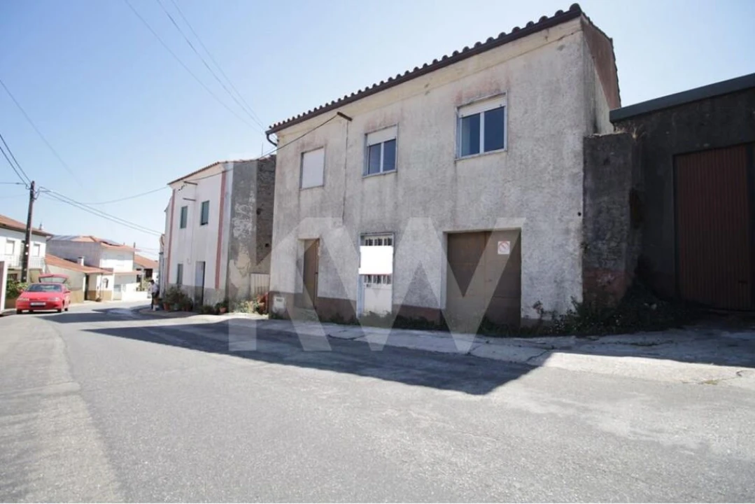 Moradia T4 para Venda em Semide e Rio Vide Foto 4