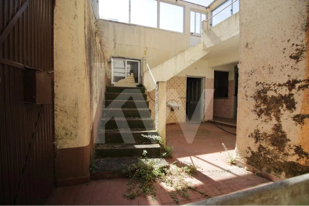 Moradia T4 para Venda em Semide e Rio Vide Foto 38