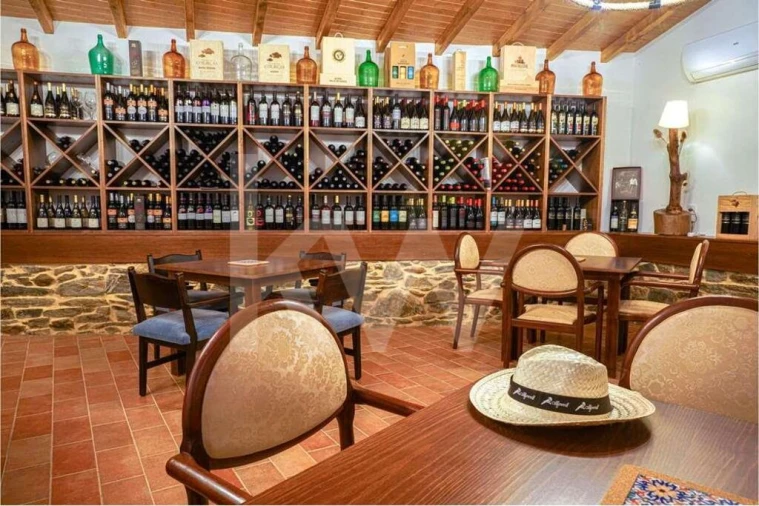 Moradia T9 para Venda em Gostei Foto 13