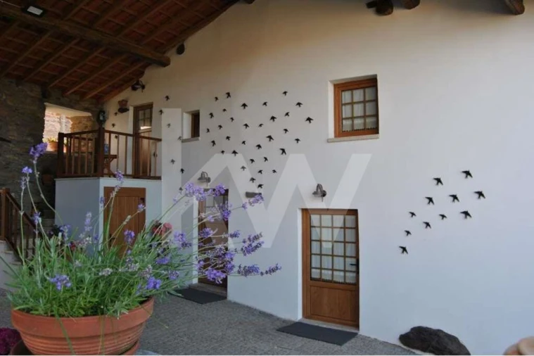 Moradia T9 para Venda em Gostei Foto 4