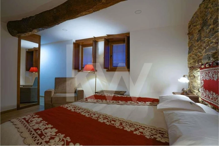 Moradia T9 para Venda em Gostei Foto 34