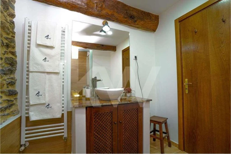 Moradia T9 para Venda em Gostei Foto 49