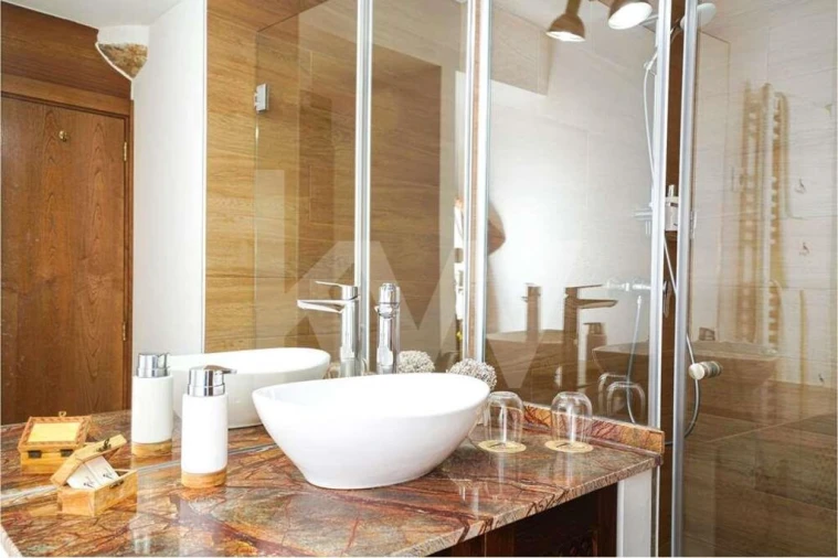 Moradia T9 para Venda em Gostei Foto 45