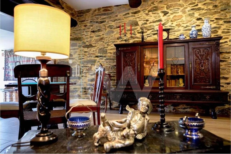 Moradia T9 para Venda em Gostei Foto 10