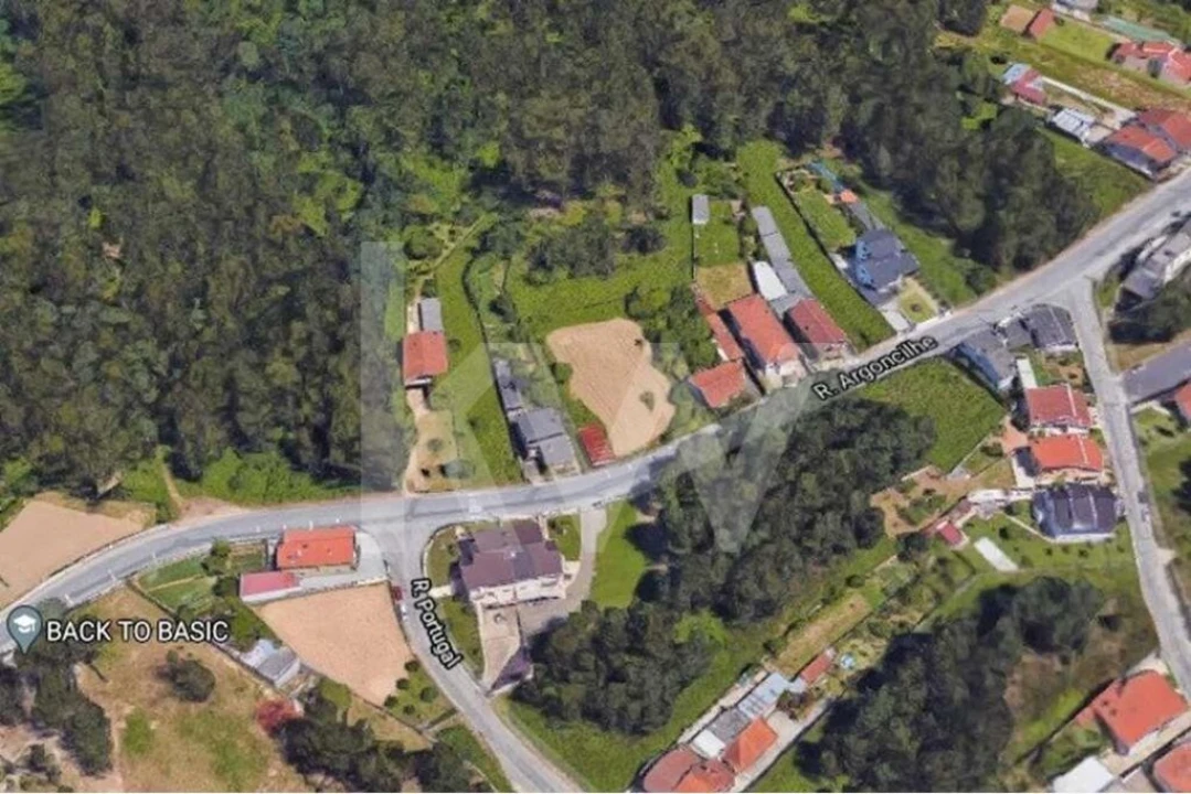 Terreno para Venda em Argoncilhe Foto 9