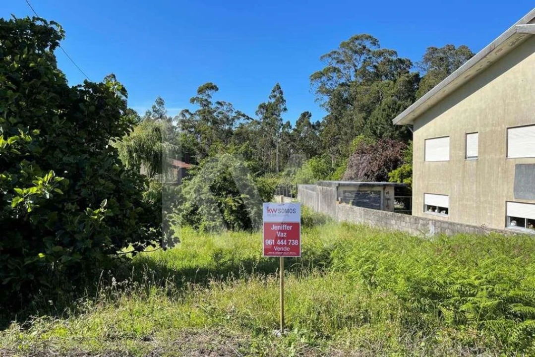 Terreno para Venda em Argoncilhe Foto 3
