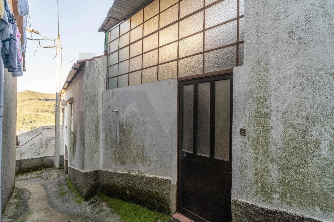 Moradia T4 para Venda em Semide e Rio Vide Foto 12