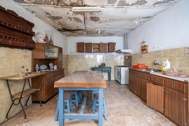 Moradia T4 para Venda em Semide e Rio Vide Foto 4