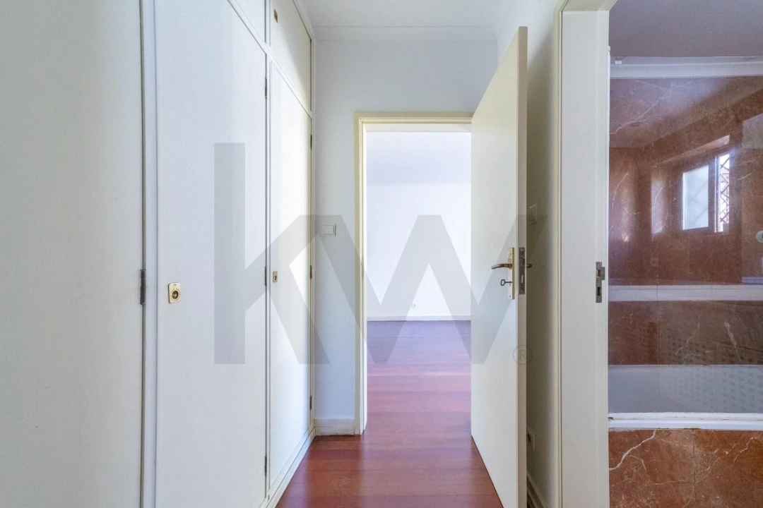 Moradia T5 para Venda em Oeiras e São Julião da Barra, Paço de Arcos e Caxias Foto 15