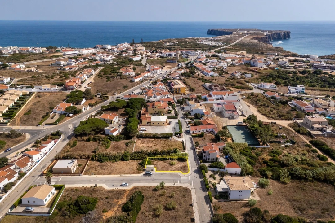 Terreno para Venda em Vila de Sagres Foto 4