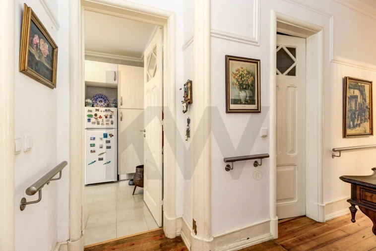 Apartamento T4 para Venda em Arroios Foto 26