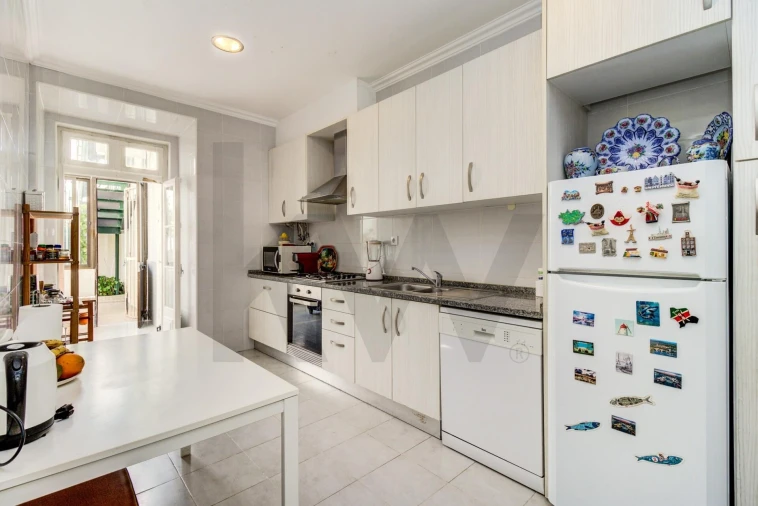 Apartamento T4 para Venda em Arroios Foto 5