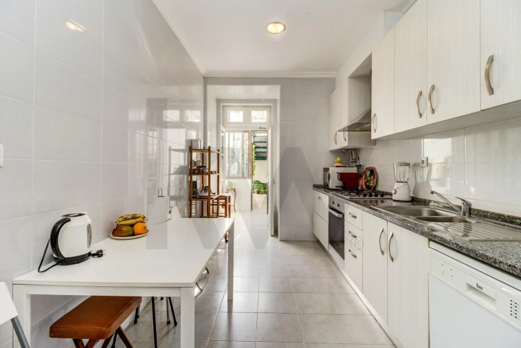 Apartamento T4 para Venda em Arroios Foto 24