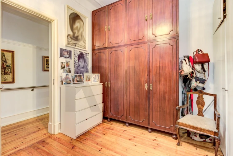 Apartamento T4 para Venda em Arroios Foto 10