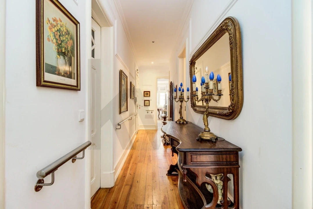 Apartamento T4 para Venda em Arroios Foto 7