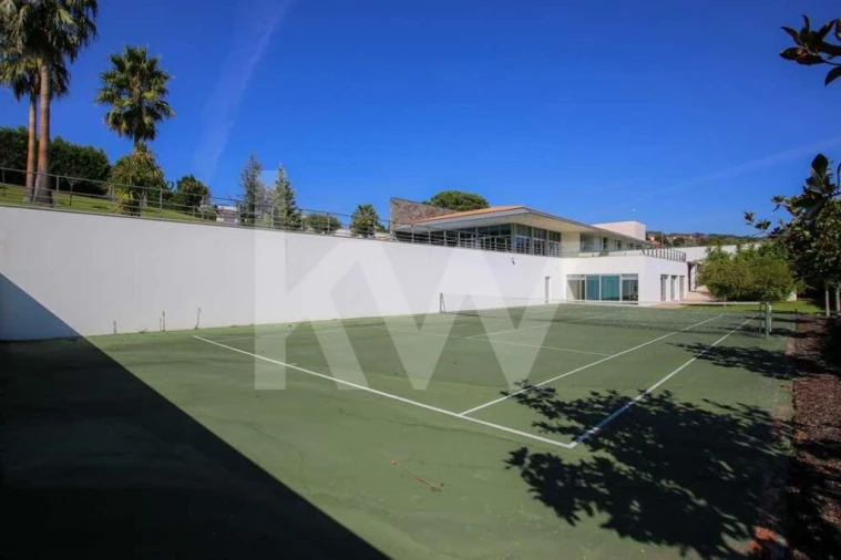 Moradia T4 para Venda em Santo Antonio dos Olivais Foto 82