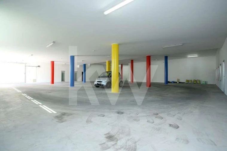 Moradia T4 para Venda em Santo Antonio dos Olivais Foto 70