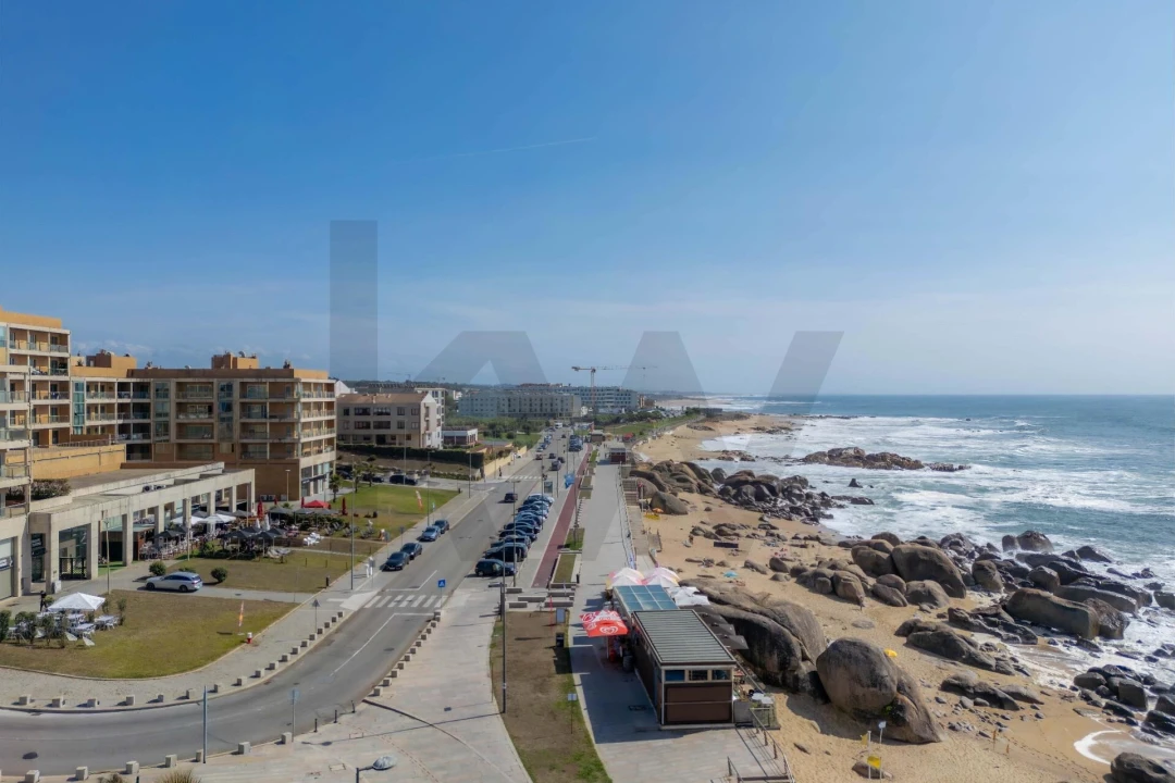 Apartamento T3 para Venda em Canidelo Foto 46