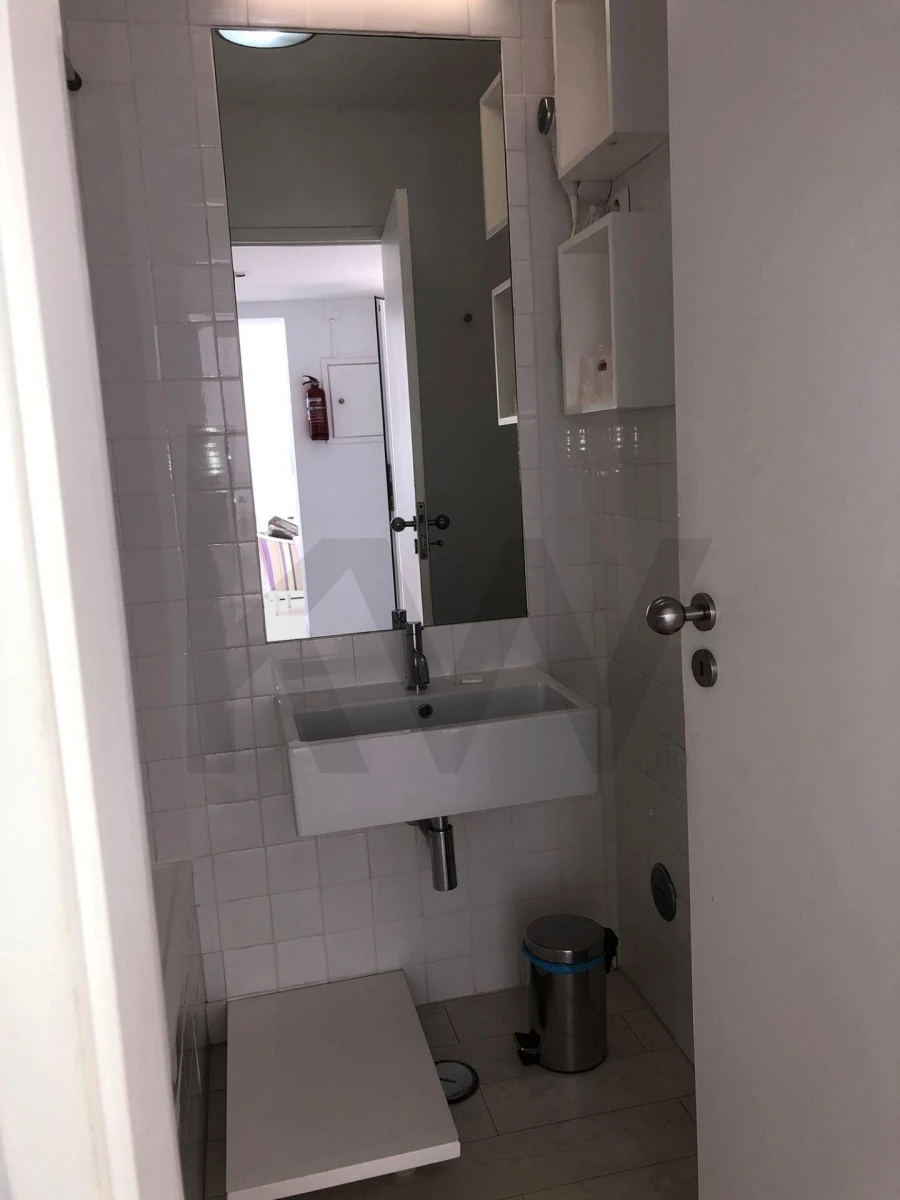 Apartamento T1 para Venda em Alvor Foto 12