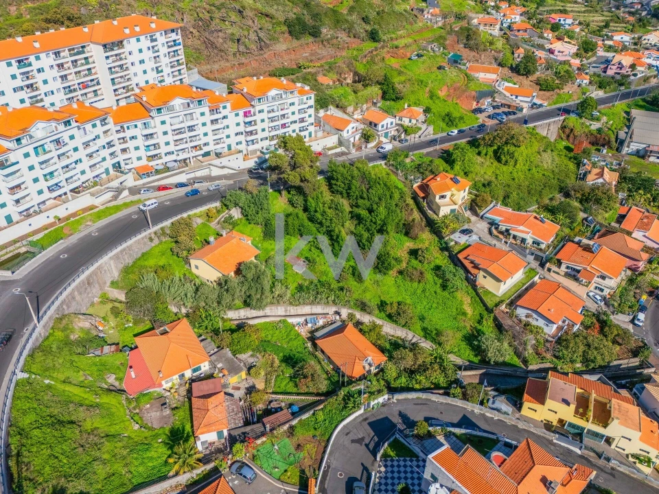 Terreno para Venda em Caniço Foto 7