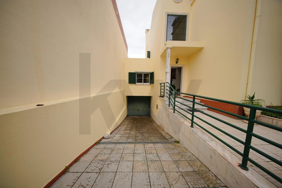 Moradia T5 para Venda em Alcabideche Foto 17