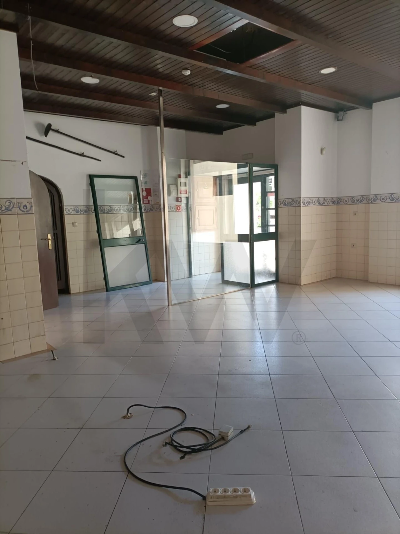 Loja para Venda em Alverca do Ribatejo e Sobralinho Foto 4