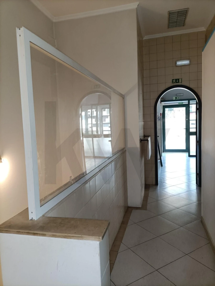 Loja para Venda em Alverca do Ribatejo e Sobralinho Foto 13