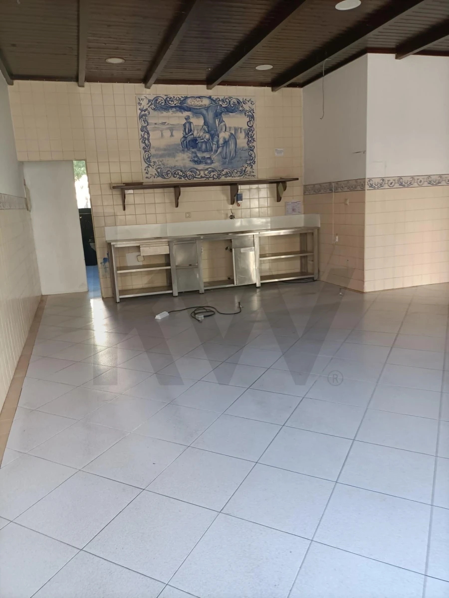 Loja para Venda em Alverca do Ribatejo e Sobralinho Foto 6