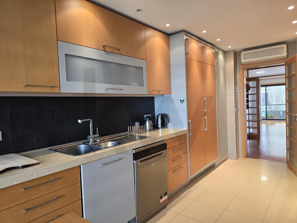 Apartamento T3 para Venda em São Domingos de Benfica Foto 17