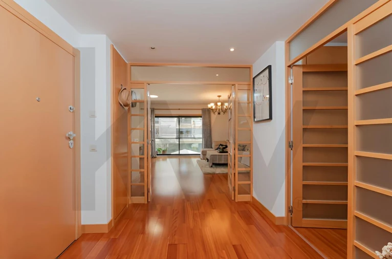 Apartamento T3 para Venda em São Domingos de Benfica Foto 18