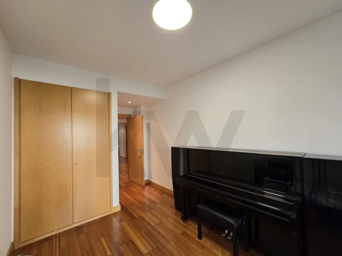 Apartamento T3 para Venda em São Domingos de Benfica Foto 23