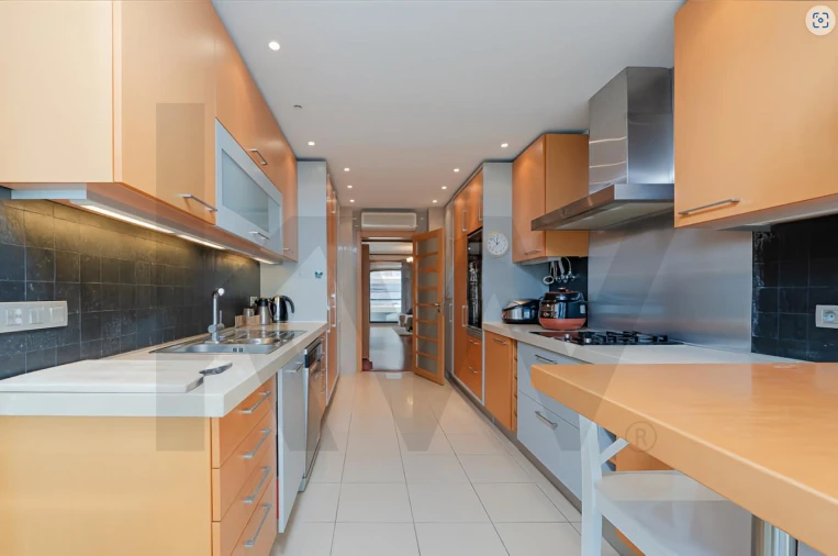 Apartamento T3 para Venda em São Domingos de Benfica Foto 16