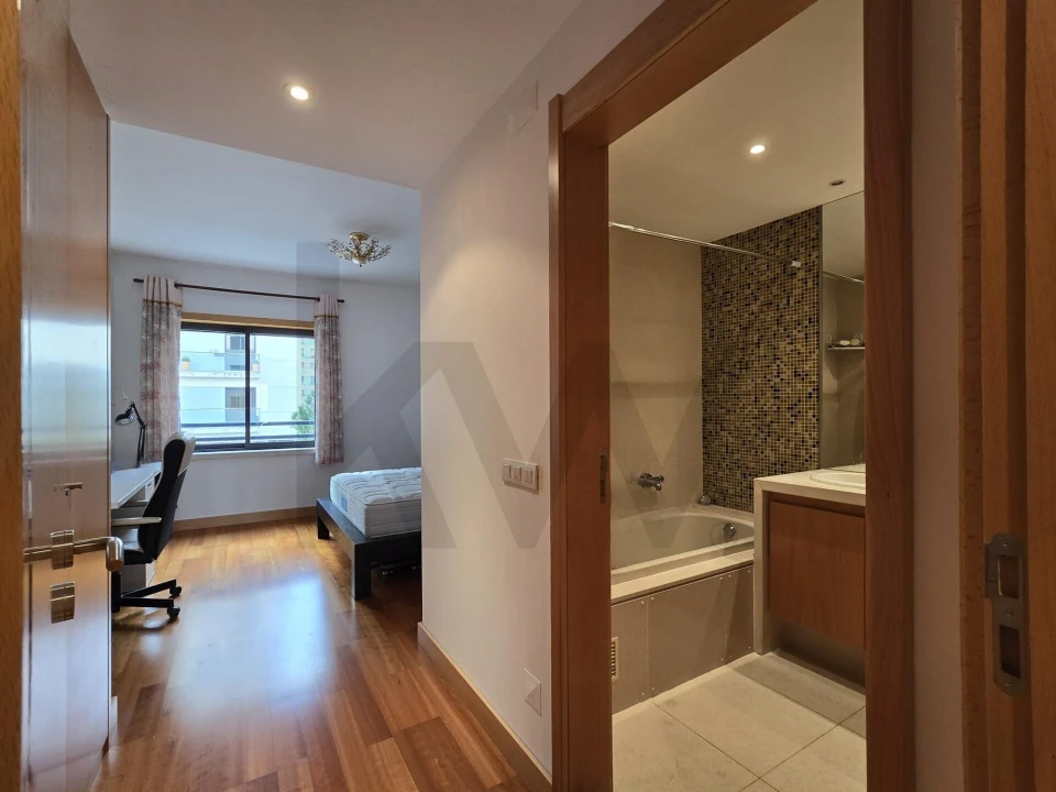 Apartamento T3 para Venda em São Domingos de Benfica Foto 25