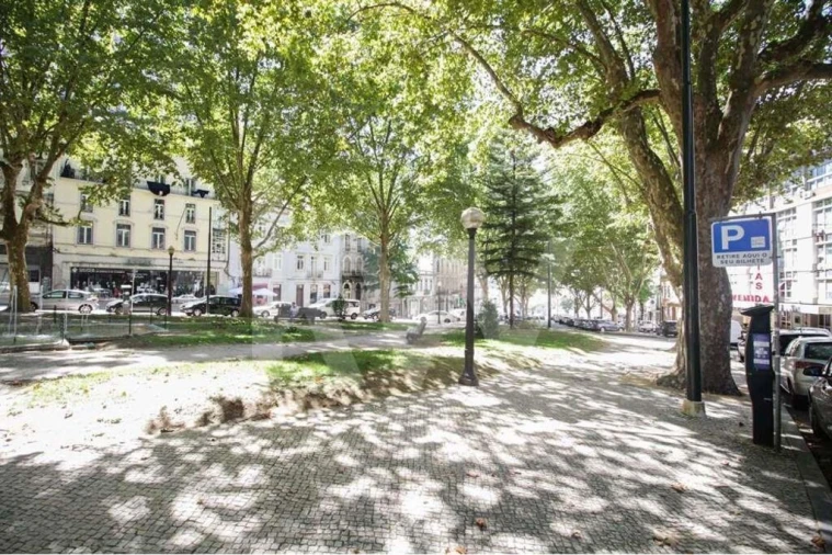 Prédio para Venda em São Martinho do Bispo e Ribeira de Frades Foto 1