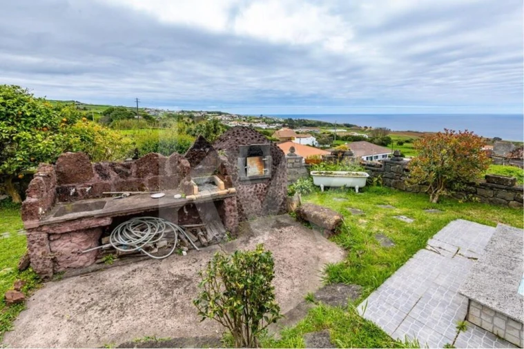 Moradia T4 para Venda em Lomba da Fazenda Foto 38