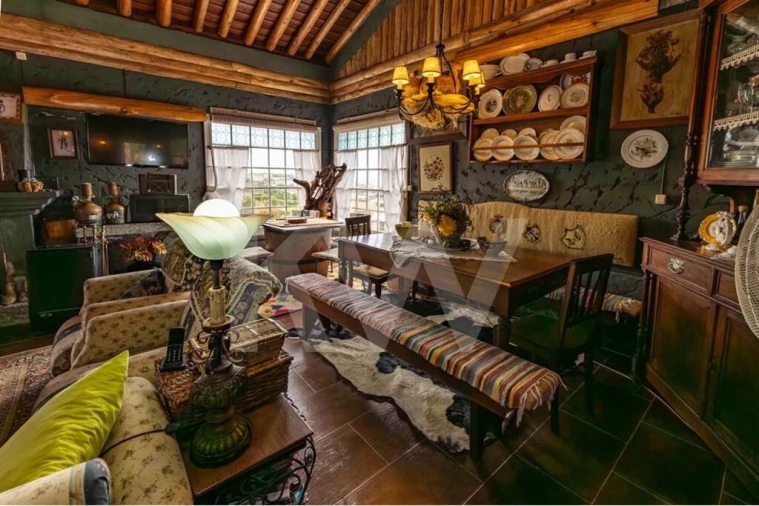 Moradia T4 para Venda em Lomba da Fazenda Foto 28