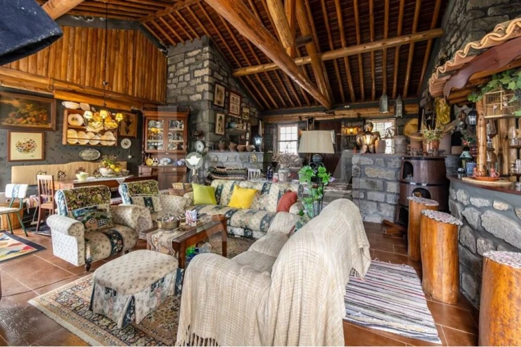 Moradia T4 para Venda em Lomba da Fazenda Foto 42