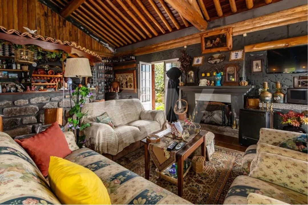 Moradia T4 para Venda em Lomba da Fazenda Foto 30