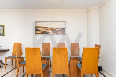 Apartamento T4 para Arrendamento em Campo de Ourique