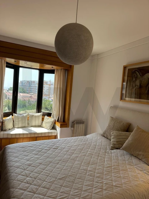 Apartamento T4 para Arrendamento em Campo de Ourique