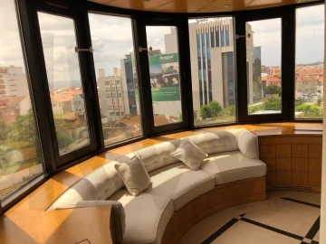 Apartamento T4 para Arrendamento em Campo de Ourique