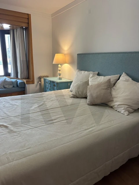 Apartamento T4 para Arrendamento em Campo de Ourique