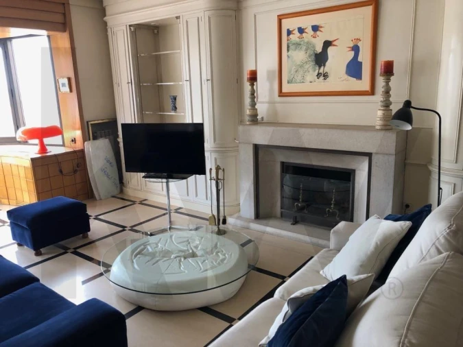 Apartamento T4 para Arrendamento em Campo de Ourique