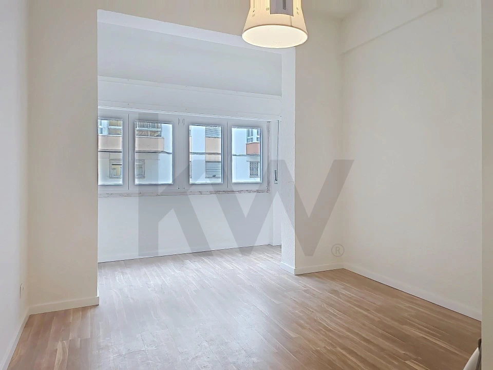 Loja para Venda em Algés, Linda-A-Velha e Cruz Quebrada-Dafundo Foto 5