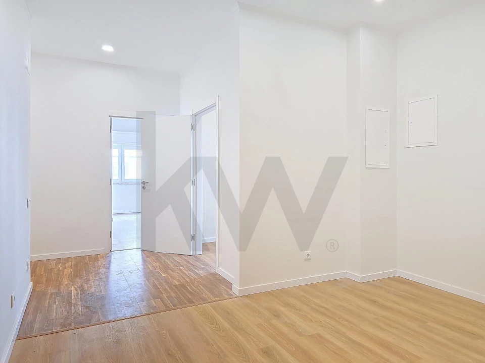 Loja para Venda em Algés, Linda-A-Velha e Cruz Quebrada-Dafundo Foto 4